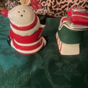 Christmas salt and pepper shaker